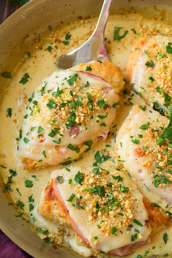 Chicken Cordon Bleu Close up image of chicken cordon bleu.