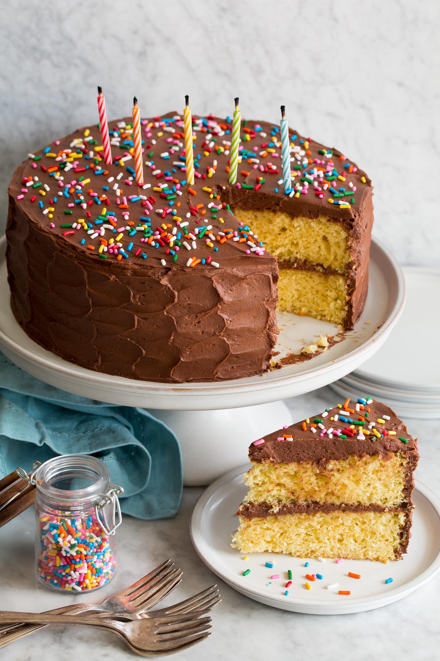 Yellow Cake Yellow cake sliced.