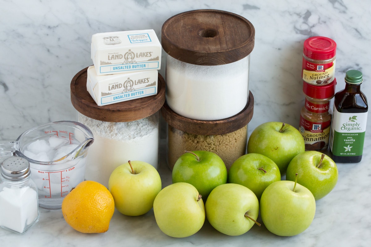 Dutch Apple Pie - my favorite pie! Made with flakey buttery pie crust, sweet, spiced apple filling and a delicious crumb topping. #applepie #pie #dutchapple #thanksgiving #dessert Ingredients needed for dutch apple pie shown here.