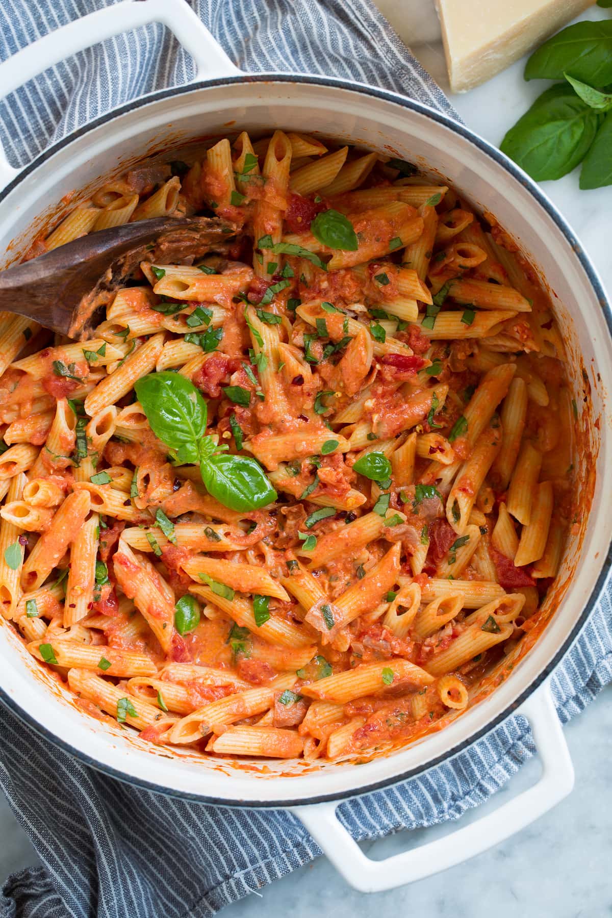 Penne alla Vodka Overhead image of penne alla vodka in a large pot.