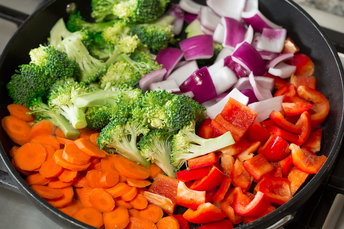 Sautéed Vegetables Photo: Showing how to saute crisp vegetables on the stove.